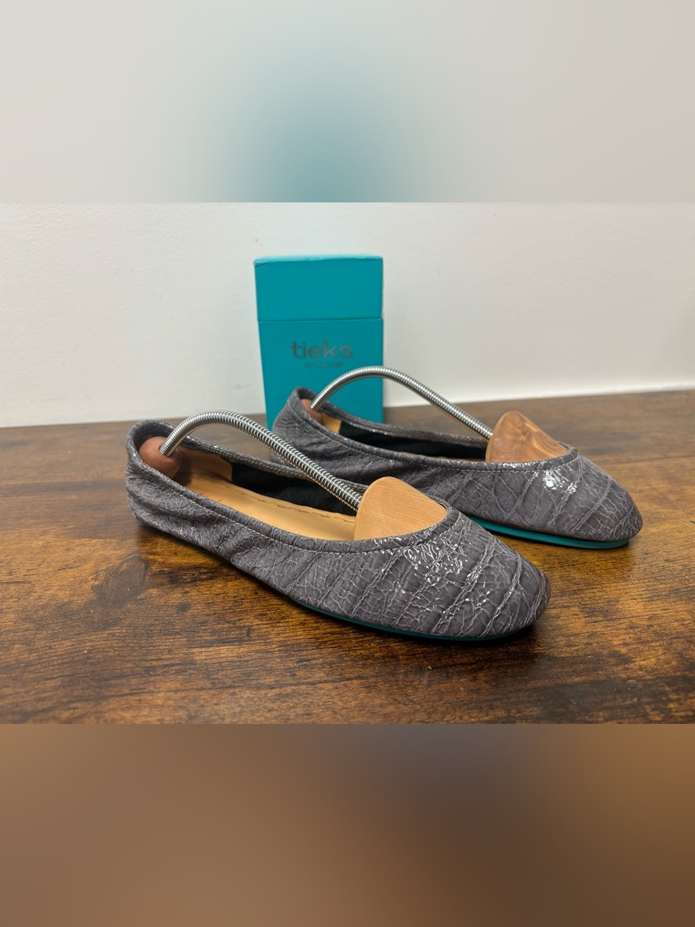 TIEKS By Gavrieli Women's 8 Slate Grey Croc Print Patent Leather Ballet Flats